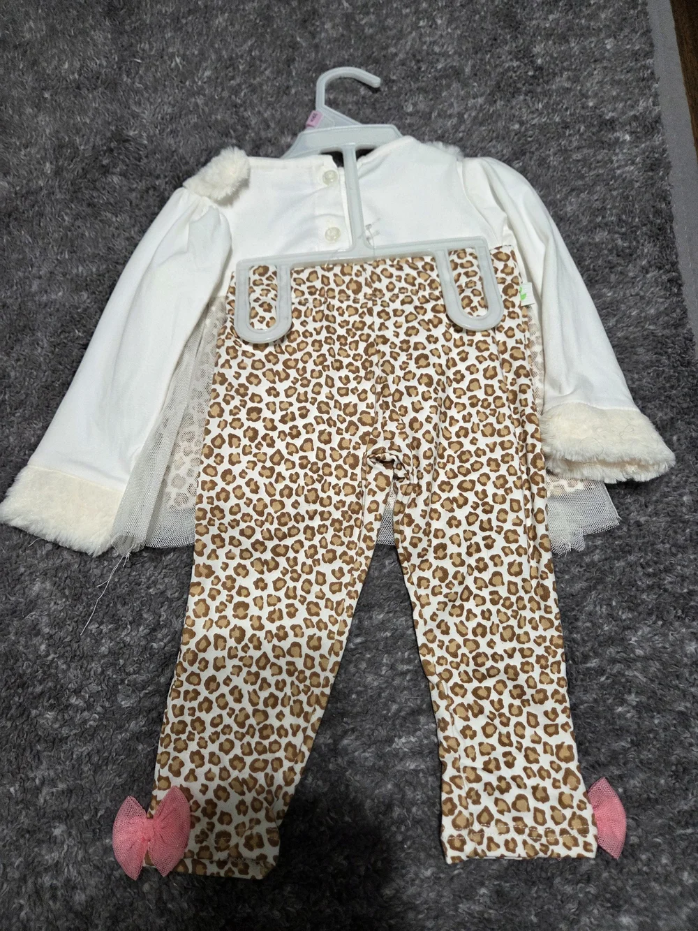 Girls Cream & Leopard Print Matching Set with Pink Bow Accents